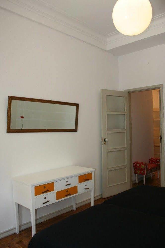 Lisboa Arte Hostel Exterior photo